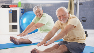 therapeutische Übungen für Kniearthrose