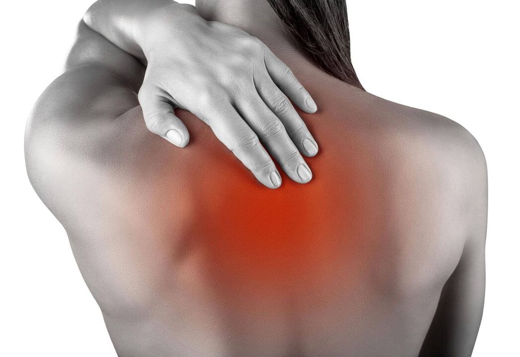 Durch Krankheit oder Verletzung verursachte Rückenschmerzen im Schulterblattbereich